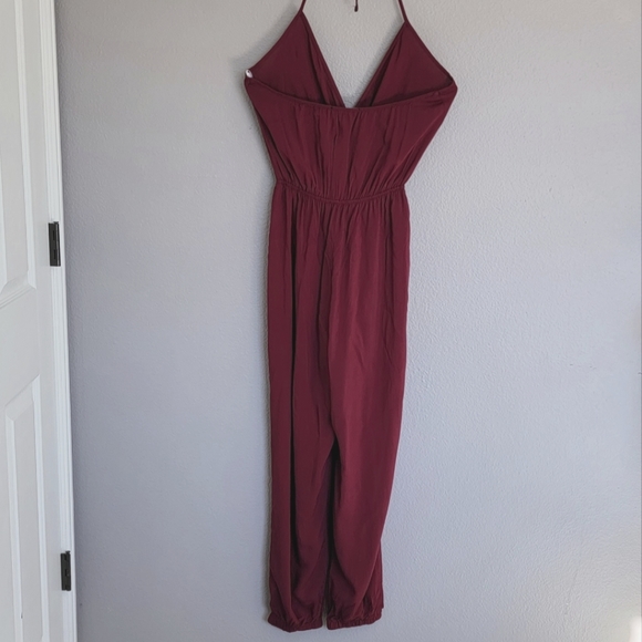 Lulu's Learning to Fly Burgundy Halter Jumpsuit/ M - Picture 2 of 12